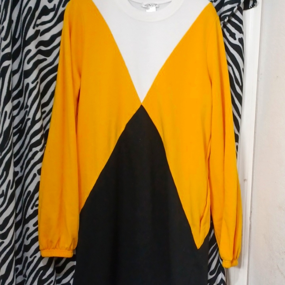 Mini dress with pockets